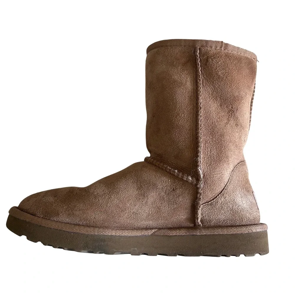 UGG Classic Short II Chestnut Suede Sheepskin Boots 1016223 Womens 6